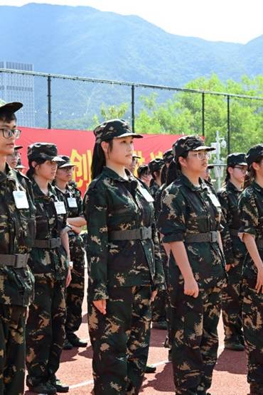 图片包含 游戏机 AI 生成的内容可能不正确。