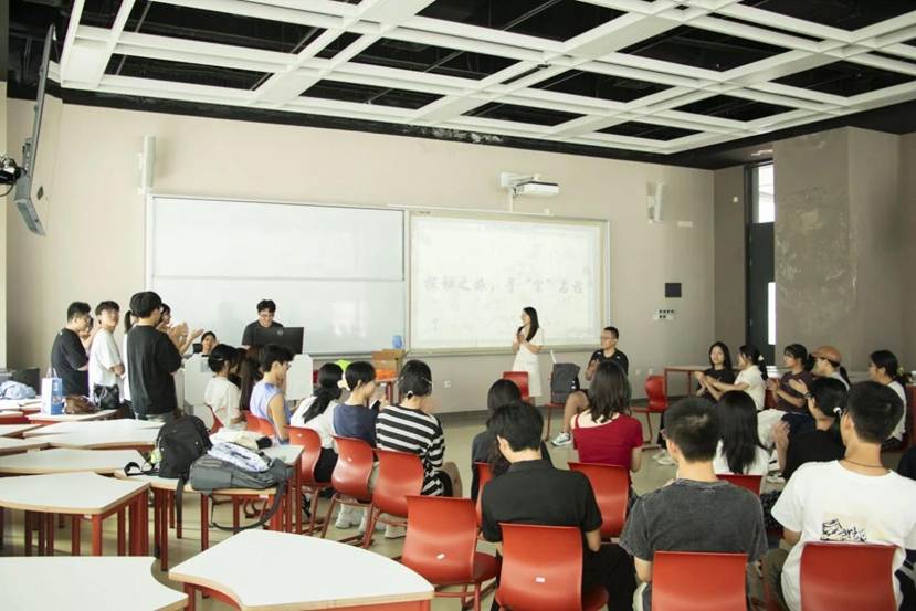 微信图片_2025-10-22_221213_163