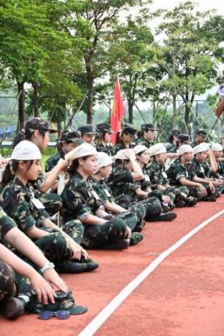 卡通人物 AI 生成的内容可能不正确。